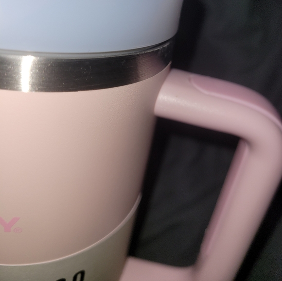 Stanley 40 Oz Cherry Blossom Pink NIB - Picture 5 of 5